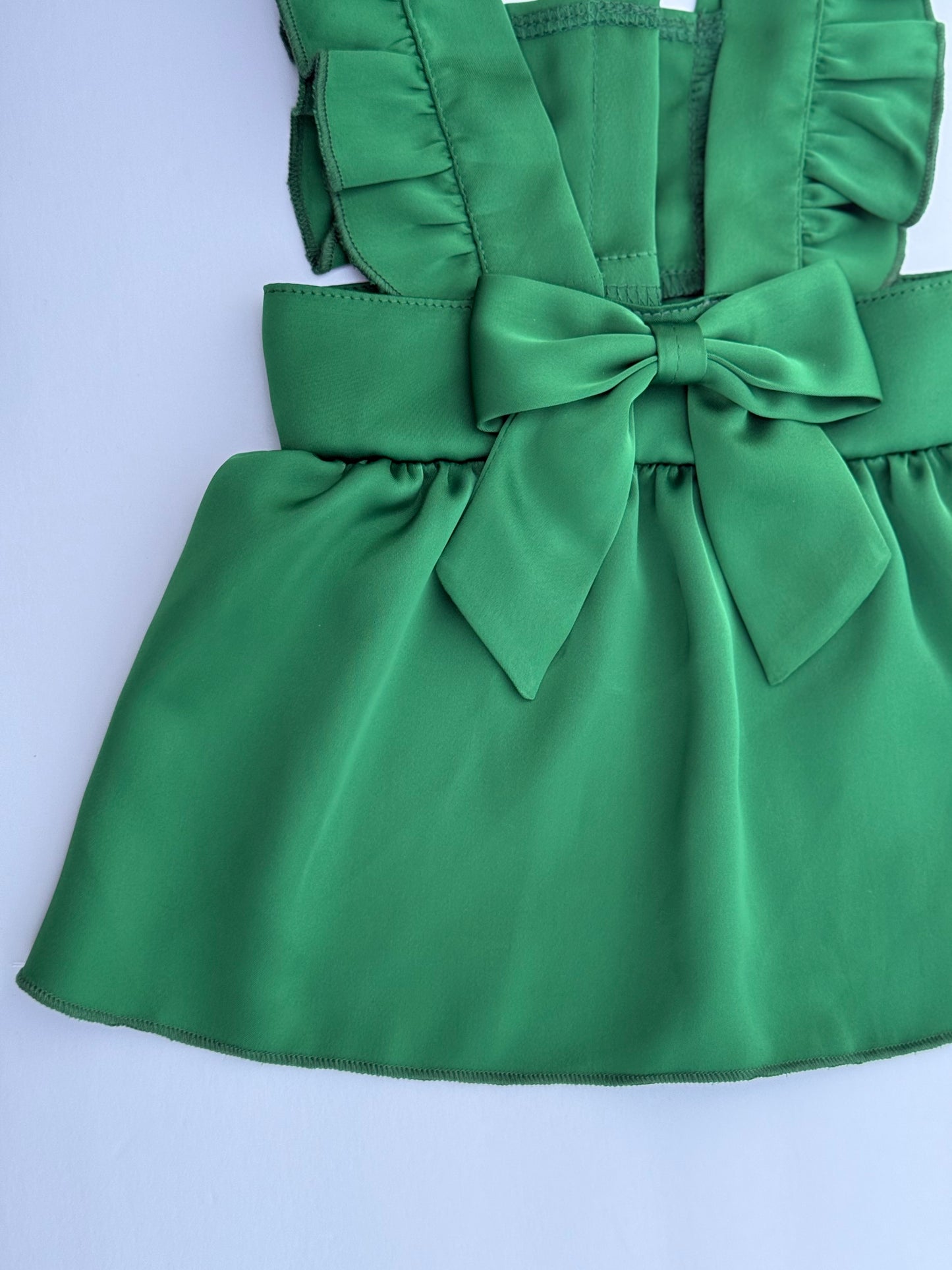 Aiuni Green Dress
