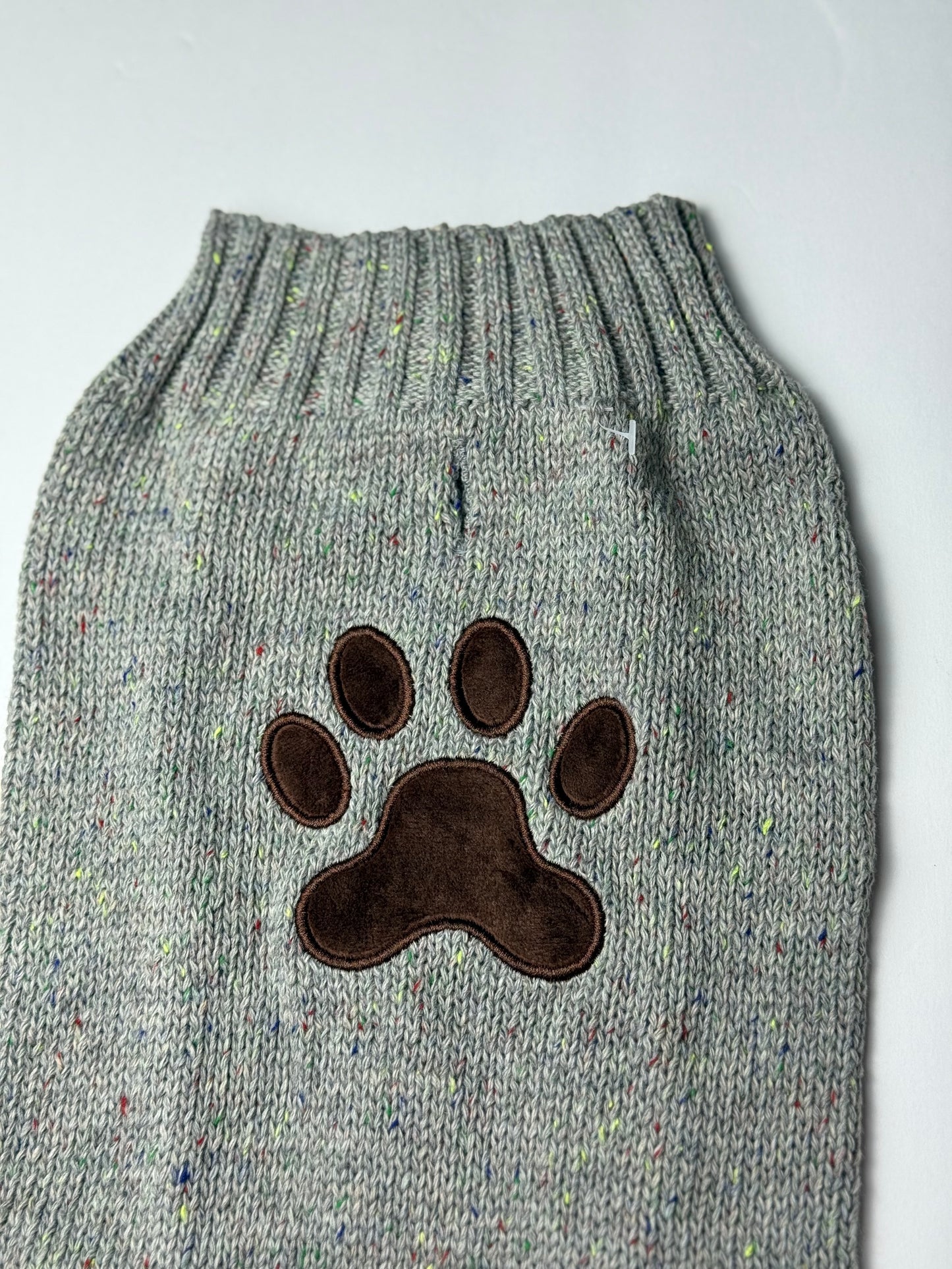 Paw sweater B